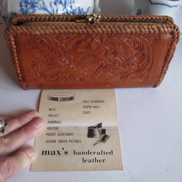 Hand Tooled Brown Leather Wallet Monogramed Initials DAB Cow Hide Leather Wallet - Picture 1 of 10